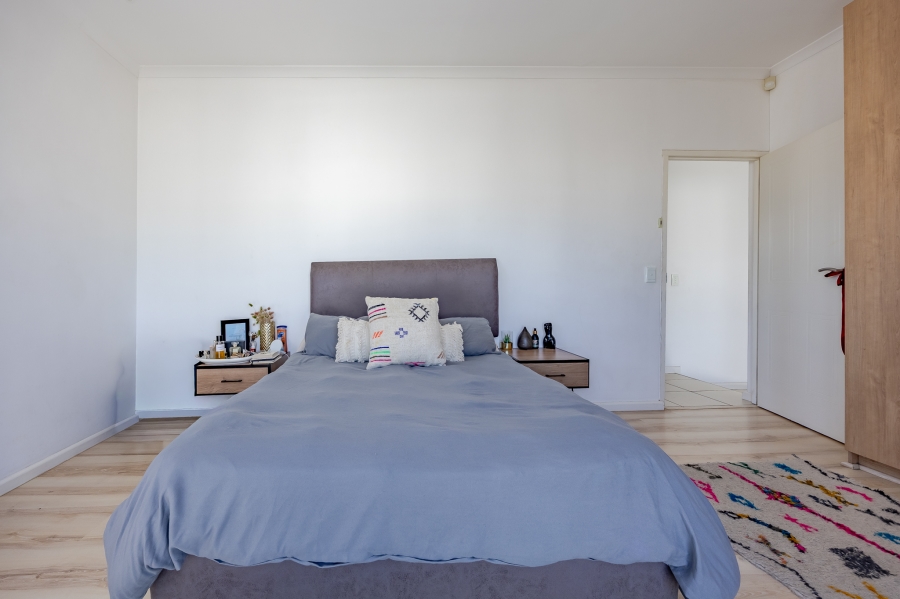 2 Bedroom Property for Sale in Burgundy Estate Western Cape